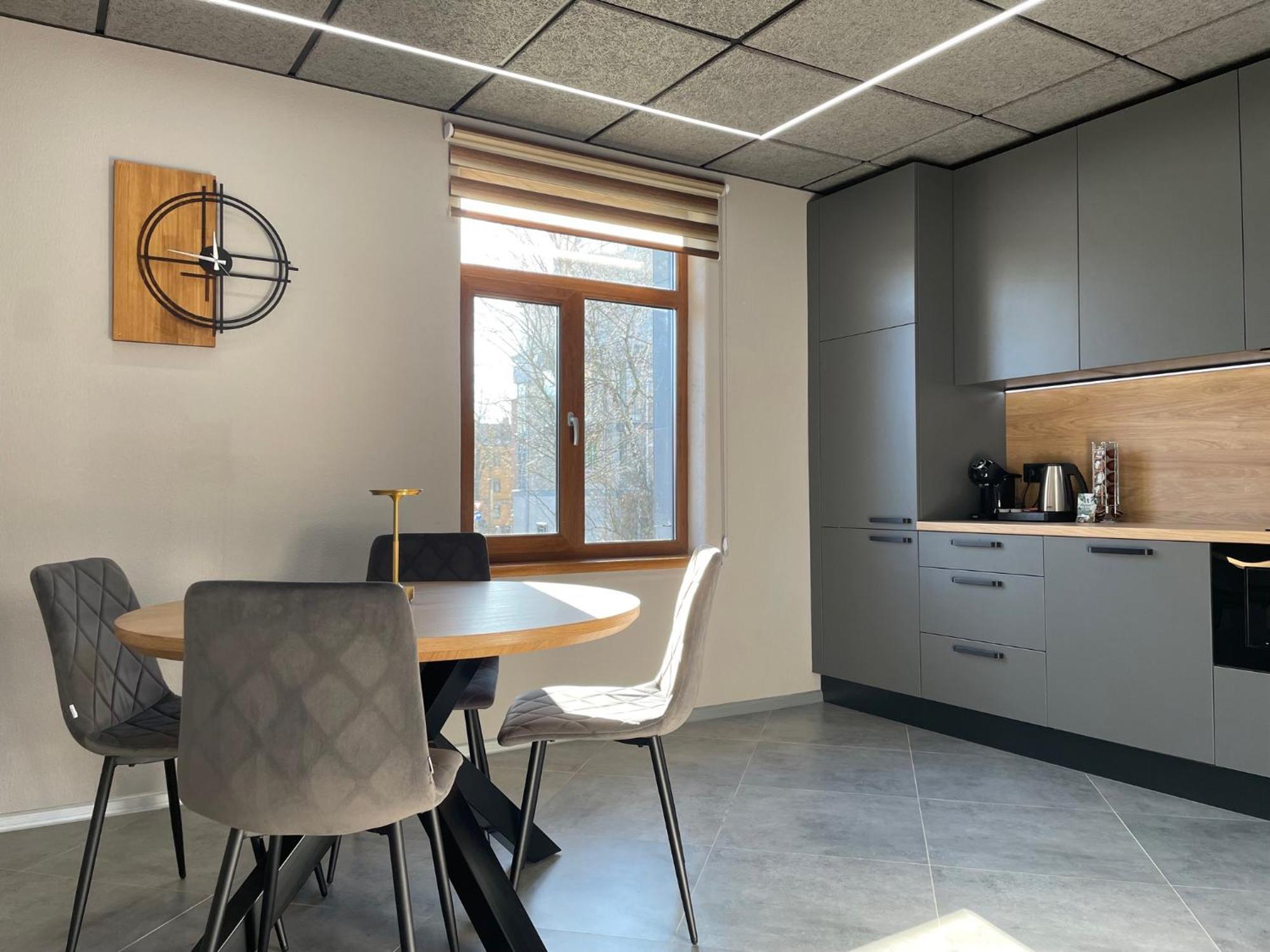 Brivibas - South / North, Free Privat Parking, Free Wifi, Self Check-in Апартаменти