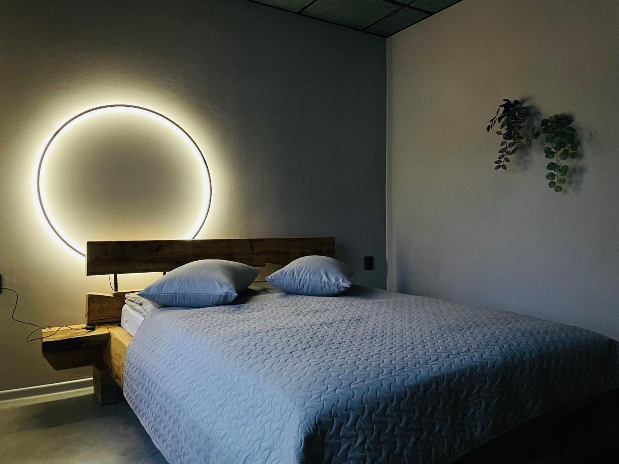 Brivibas - South / North, Free Privat Parking, Free Wifi, Self Check-in Апартаменти