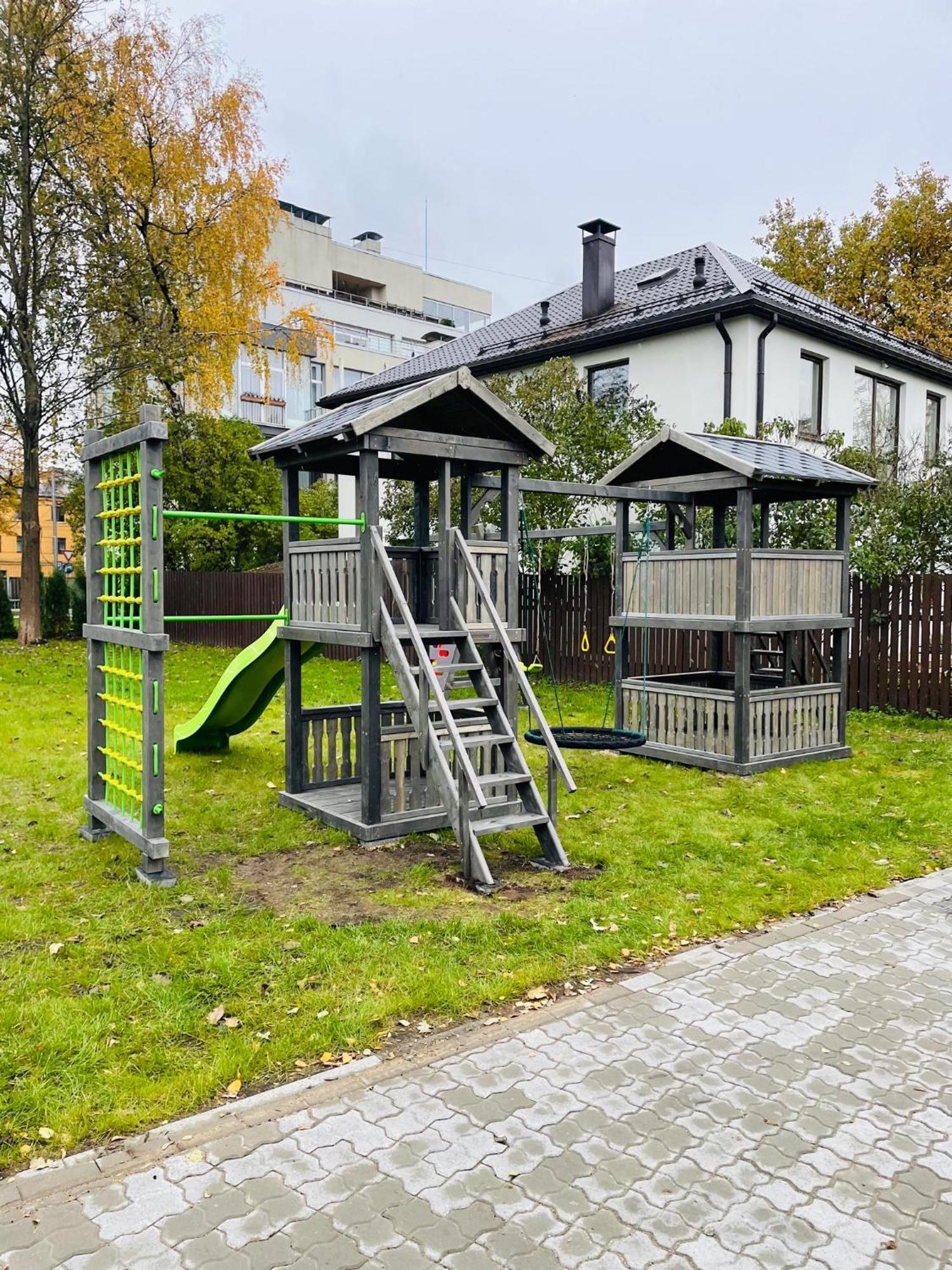 Brivibas - South / North, Free Privat Parking, Free Wifi, Self Check-in Апартаменти Рига