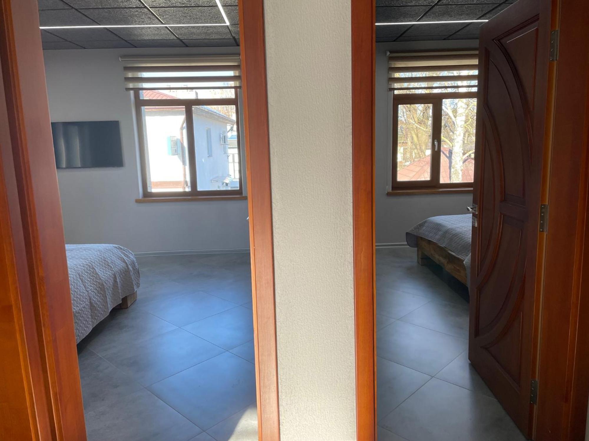 Brivibas - South / North, Free Privat Parking, Free Wifi, Self Check-in * Рига